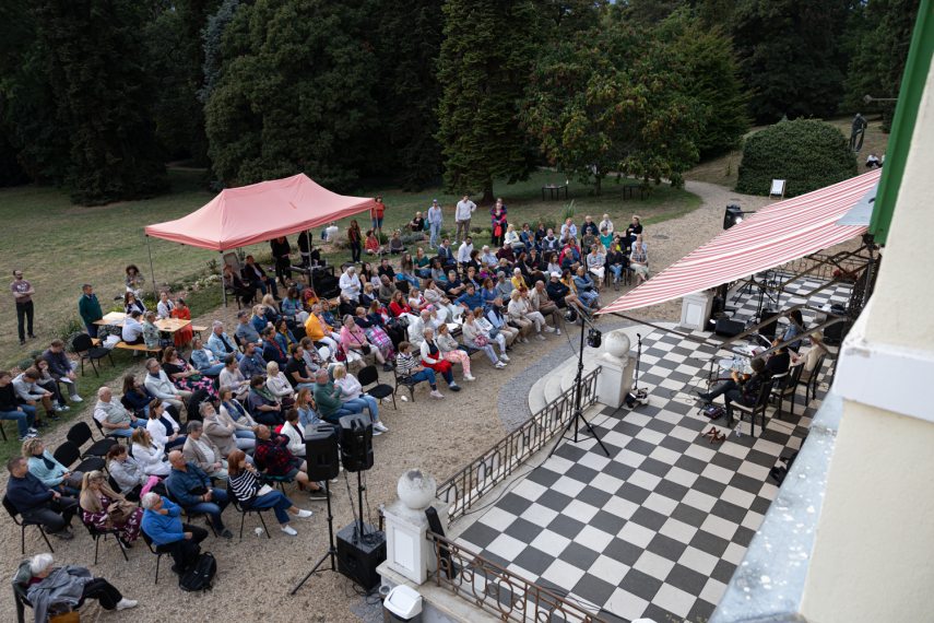 IRODALMI_SZIGLIGET_CSZS_114 (1).JPG